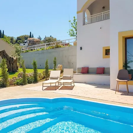 Anafoufou With Private Heatable Pool *