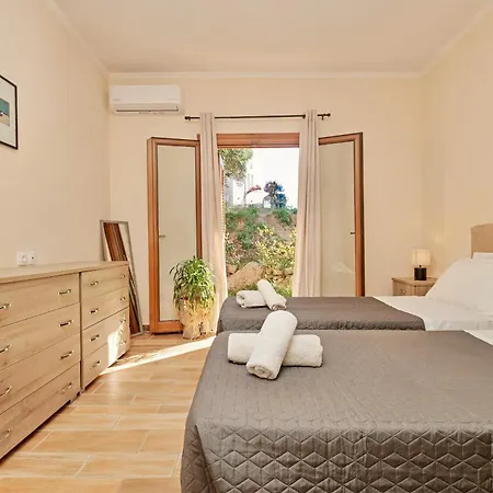 Anafoufou With Private Heatable Pool