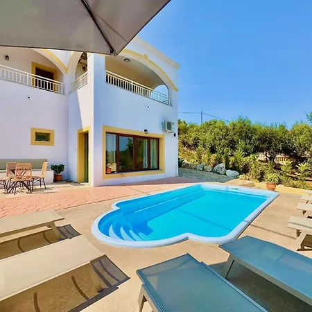 Vilă Anafoufou With Private Heatable Pool *