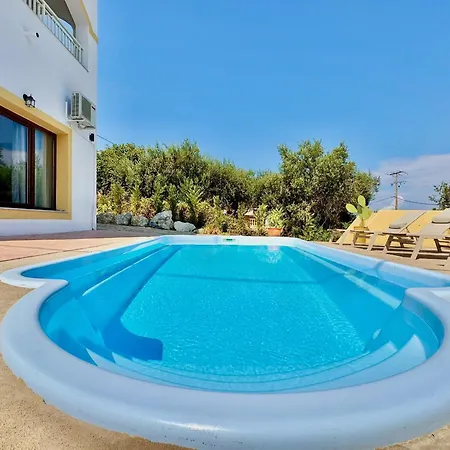 Anafoufou With Private Heatable Pool