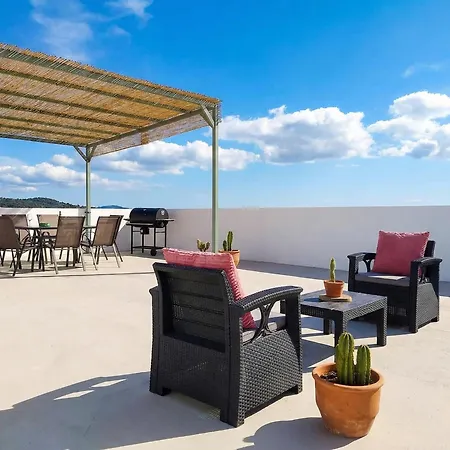 Anafoufou With Private Heatable Pool *